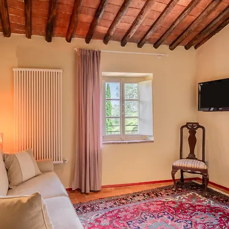 Il Castello Di Mammoli A * Lucca