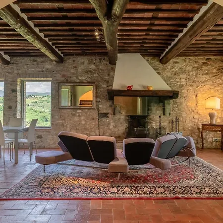 Il Castello Di Mammoli A 루카