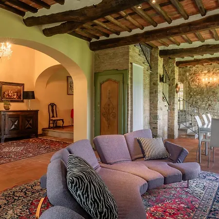 Il Castello Di Mammoli A